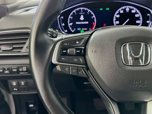 Used 2019 Honda Accord Touring image 11