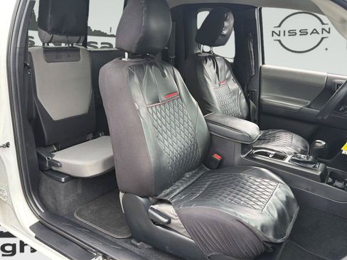Used 2022 Toyota Tacoma SR w/ SX Package RWD image 29
