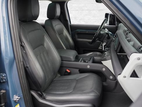 Used 2022 Land Rover Defender 110 SE image 21