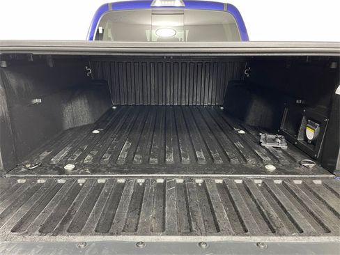Used 2023 Toyota Tacoma TRD Sport image 17
