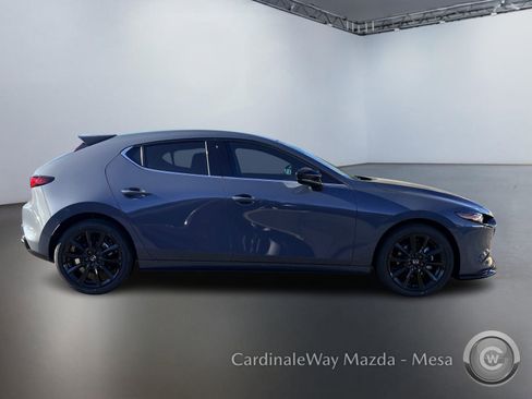 New 2026 MAZDA MAZDA3 Hatchback w/Premium Plus Pkg image 3