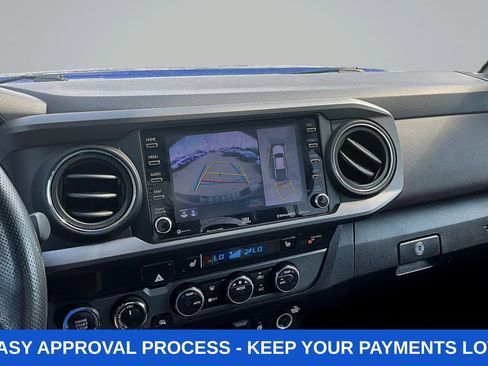 Used 2023 Toyota Tacoma TRD Off-Road w/ TRD Premium Off Road Package AWD/4WD image 18