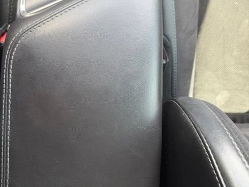 Used 2018 Dodge Challenger R/T Scat Pack w/ Leather Interior Group RWD image 27