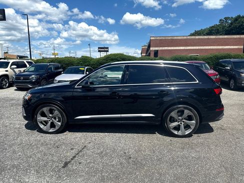 Used 2020 Audi Q7 3.0T Prestige w/ Prestige Package image 6