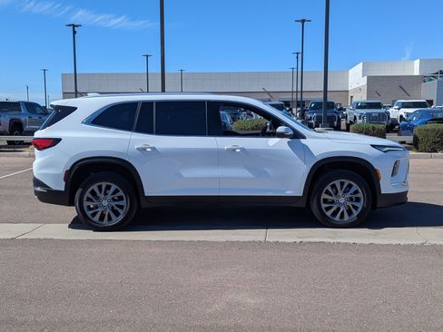 Certified 2025 Buick Enclave Preferred image 6