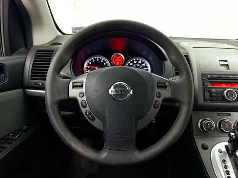 Used 2010 Nissan Sentra 2.0 S FWD image 3
