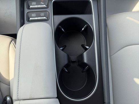 New 2025 Hyundai Sonata Limited image 25