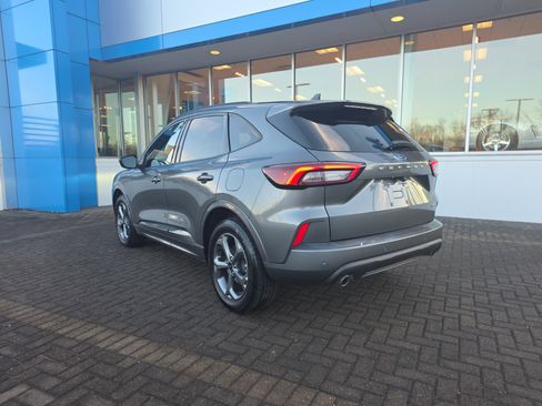 Used 2024 Ford Escape ST-Line w/ Tech Pack #1 image 3