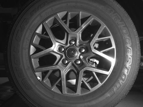 Used 2025 Jeep Wrangler Sahara image 12