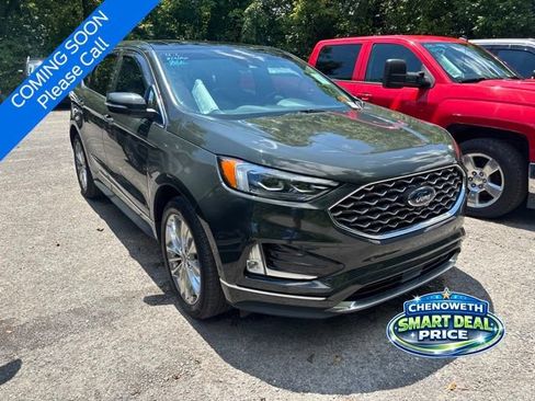 Used 2022 Ford Edge Titanium AWD/4WD image 3