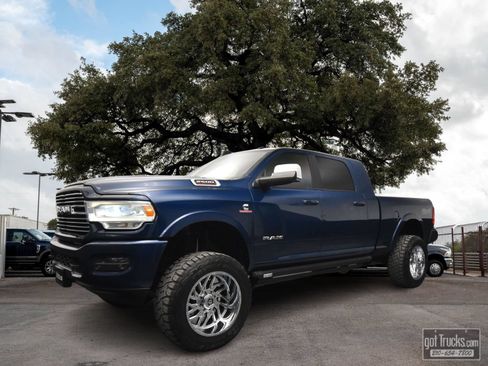 Used 2020 RAM 2500 Laramie AWD/4WD image 1