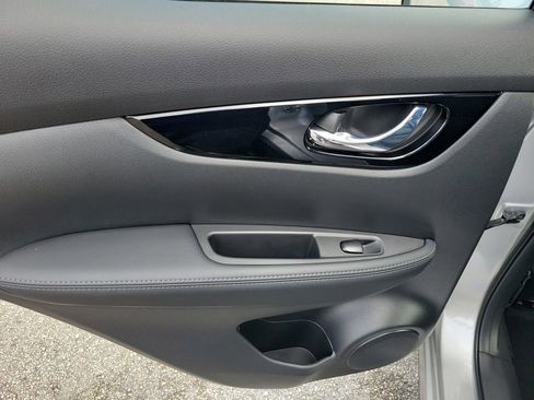 Certified 2022 Nissan Rogue Sport SL w/ Premium Package image 14