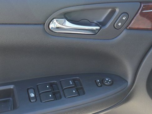 Used 2007 Chevrolet Impala LT image 15