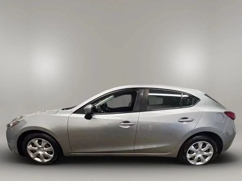 Used 2015 MAZDA MAZDA3 i Sport FWD image 2