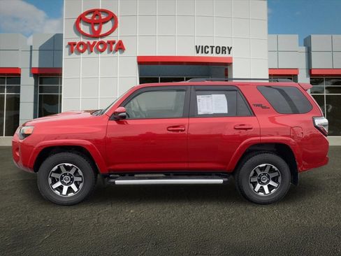 Used 2024 Toyota 4Runner TRD Off-Road Premium w/ Off Road Premium Plus Package AWD/4WD image 6