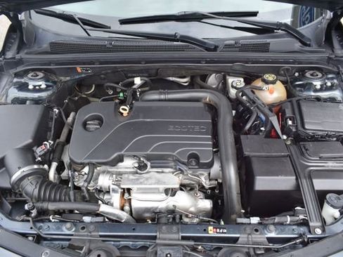 Used 2020 Chevrolet Malibu LT image 45