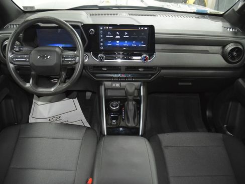 Used 2024 Chevrolet Colorado Trail Boss w/ Technology Package AWD/4WD image 30