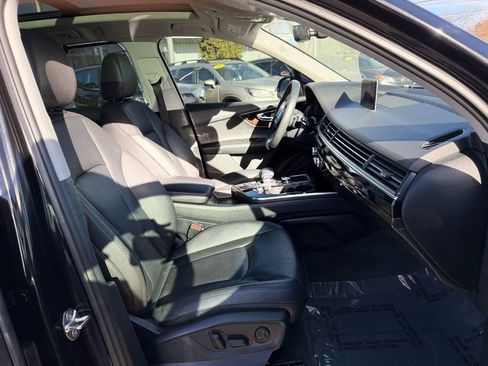 Used 2018 Audi Q7 3.0T Prestige w/ Prestige Package image 27