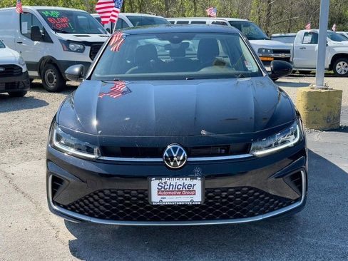 Used 2025 Volkswagen Jetta S FWD image 9