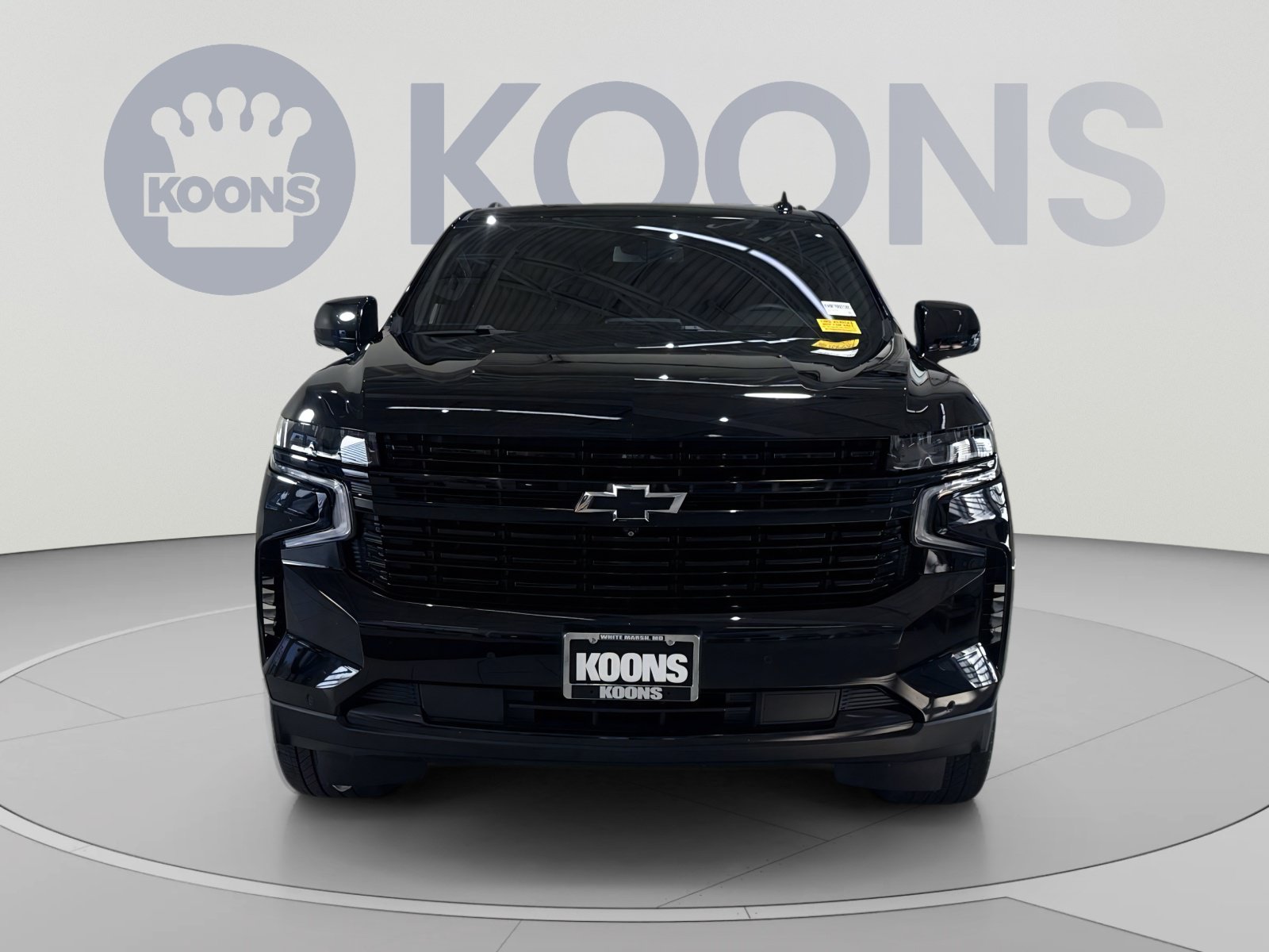 Used 2024 Chevrolet Suburban LT w/ Luxury Package AWD/4WD image 4