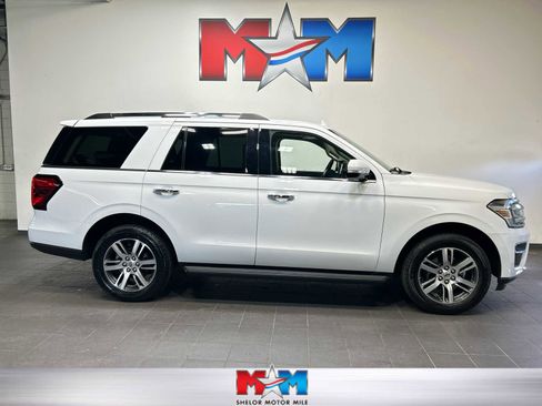 Used 2024 Ford Expedition Limited AWD/4WD image 1
