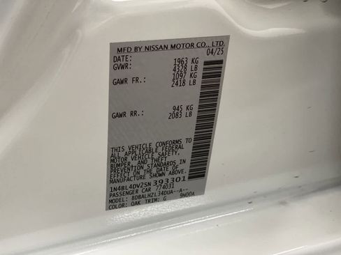 Used 2025 Nissan Altima 2.5 SV image 31