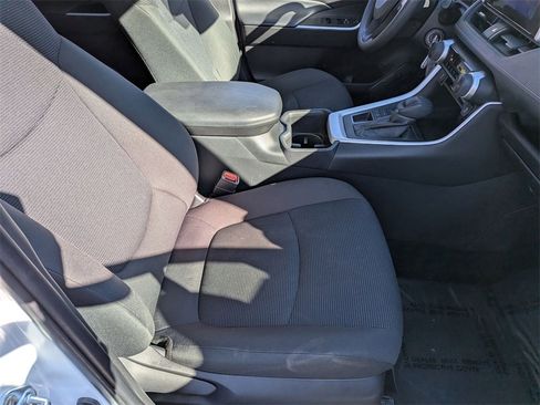 Used 2024 Toyota RAV4 LE image 29