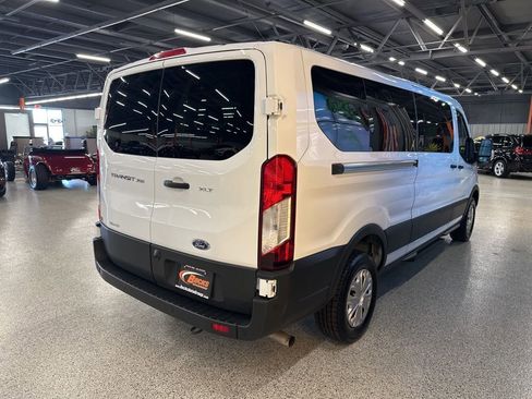 Used 2023 Ford Transit 350 XLT image 3