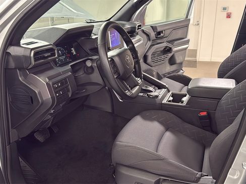 Certified 2025 Toyota Tacoma SR5 image 12