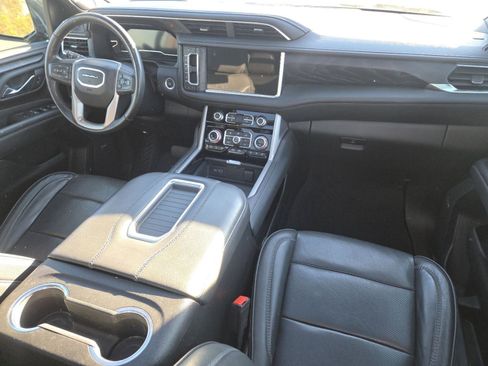 Used 2022 GMC Yukon XL Denali image 30