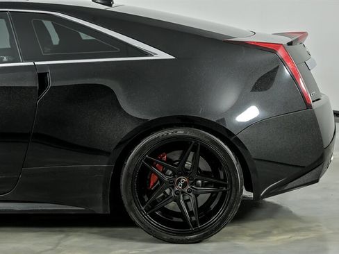 Used 2011 Cadillac CTS V image 8