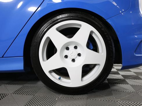 Used 2017 Ford Focus RS AWD/4WD image 8