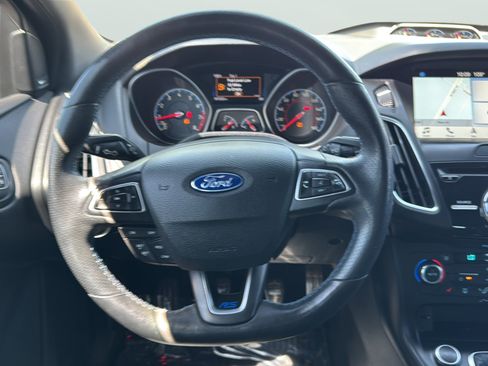 Used 2017 Ford Focus RS AWD/4WD image 16