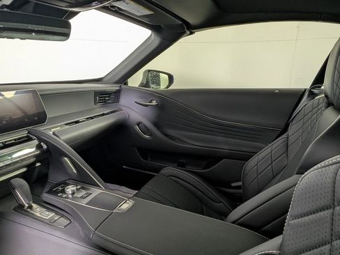 Used 2024 Lexus LC 500 Convertible image 22