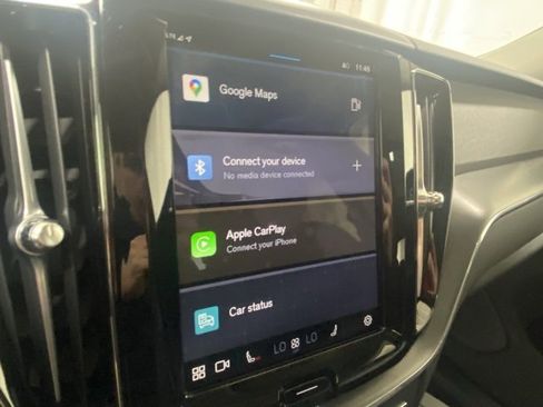 Certified 2025 Volvo XC60 B5 Core image 17