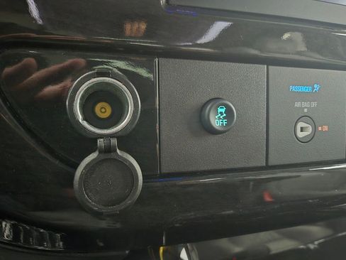 Used 2020 Chevrolet Express 2500 Extended w/ Enhanced Convenience Package image 30