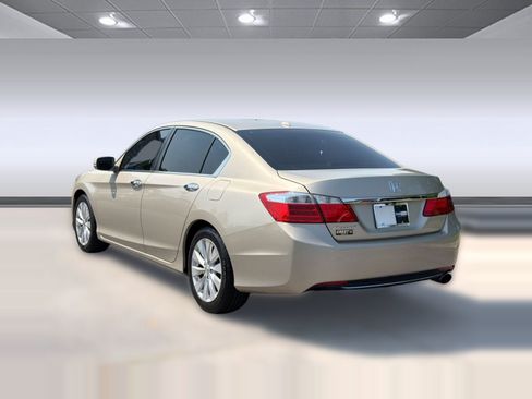 Used 2015 Honda Accord EX-L image 3