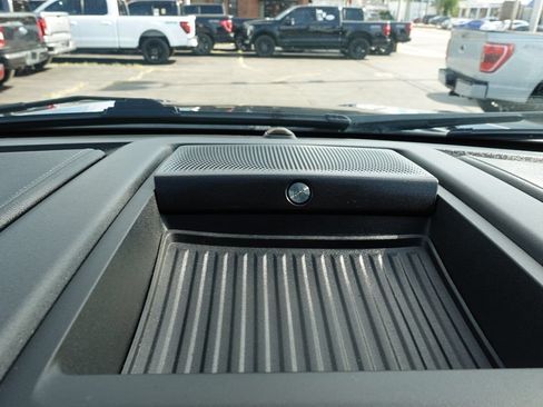 Used 2018 Ford F150 Lariat w/ Equipment Group 502A Luxury AWD/4WD image 46