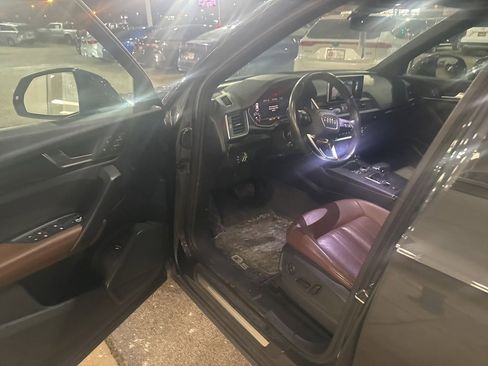Used 2019 Audi Q5 2.0T Premium Plus w/ Premium Plus Package image 11