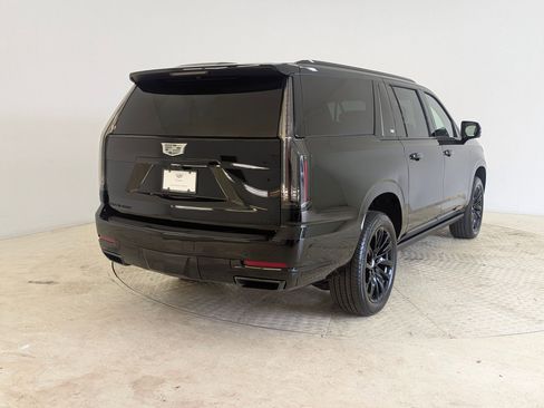 New 2026 Cadillac Escalade ESV Sport w/ LPO, ONYX Package image 9