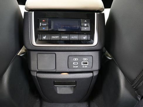 New 2026 Subaru Ascent Limited image 17