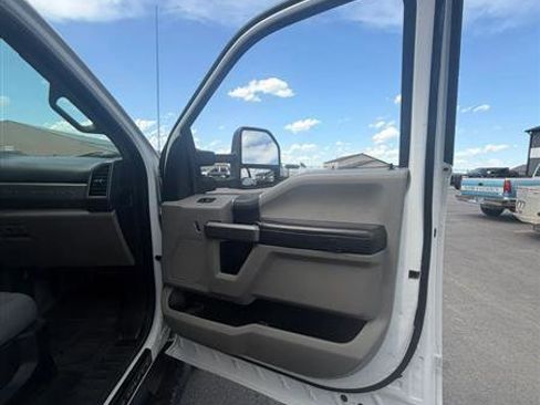 Used 2020 Ford F350 XLT w/ Snow Plow Prep Package AWD/4WD image 15