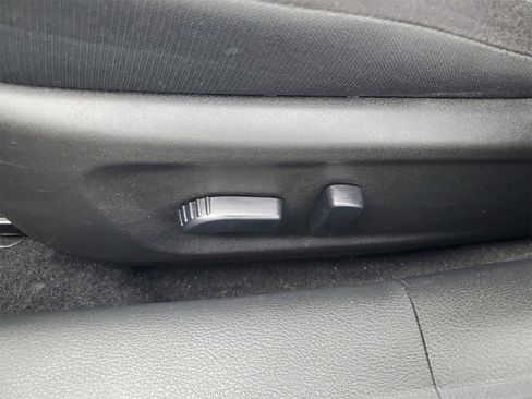 Used 2024 Nissan Altima 2.5 SV image 7