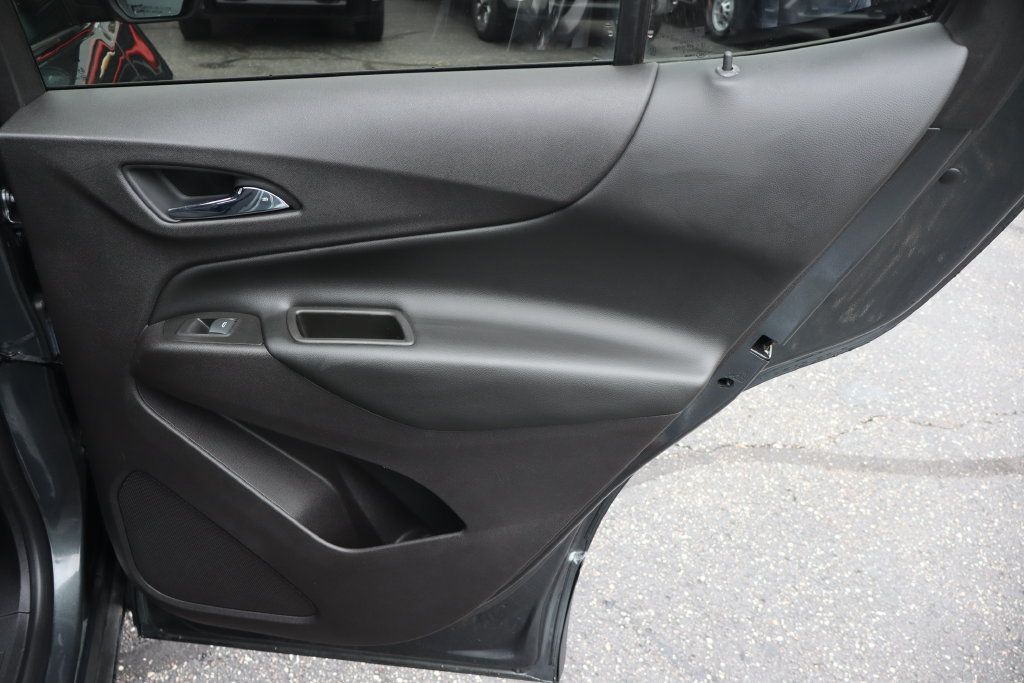Used 2019 Chevrolet Equinox LT FWD image 29