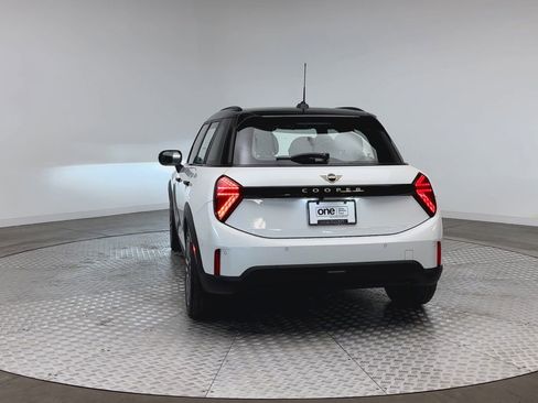 New 2026 MINI Cooper 4-Door Hardtop image 7