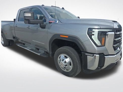 Used 2025 GMC Sierra 3500 SLE w/ Preferred Package image 40