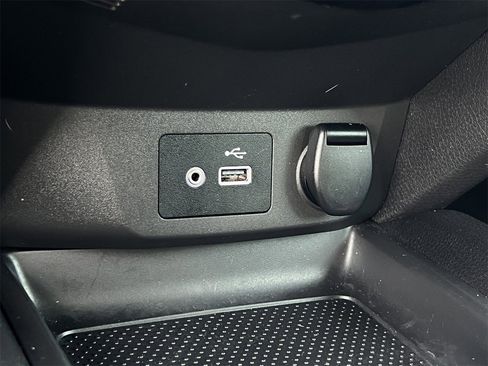 Certified 2021 Nissan Rogue Sport SV image 18