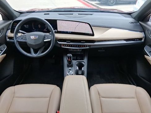 Used 2024 Cadillac XT4 Luxury image 9