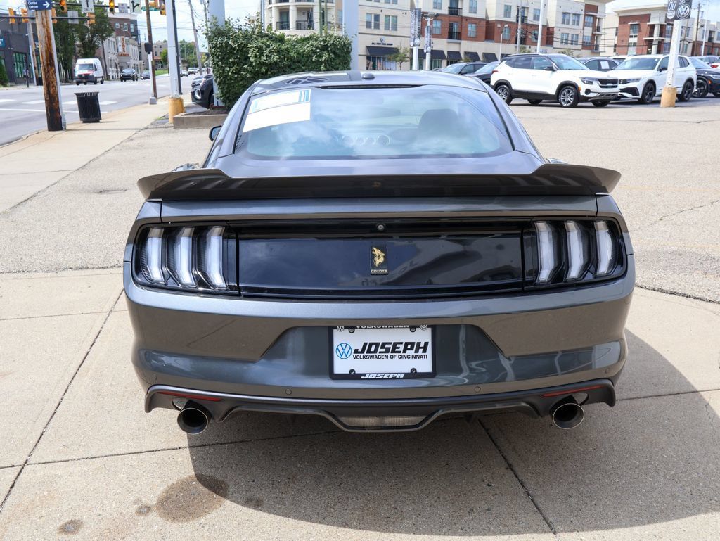 Used 2016 Ford Mustang GT Premium w/ GT Performance Package RWD image 5