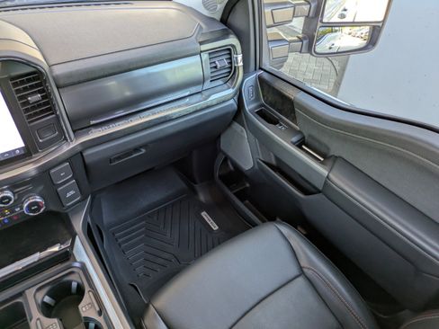 Used 2023 Ford F350 Lariat w/ Chrome Package AWD/4WD image 17